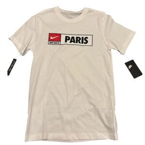 Nike White T-Shirt